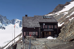 Finsteraarhornhütte