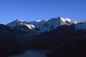 Pigne d'Arolla und Mont Blanc de Cheilon von Norden